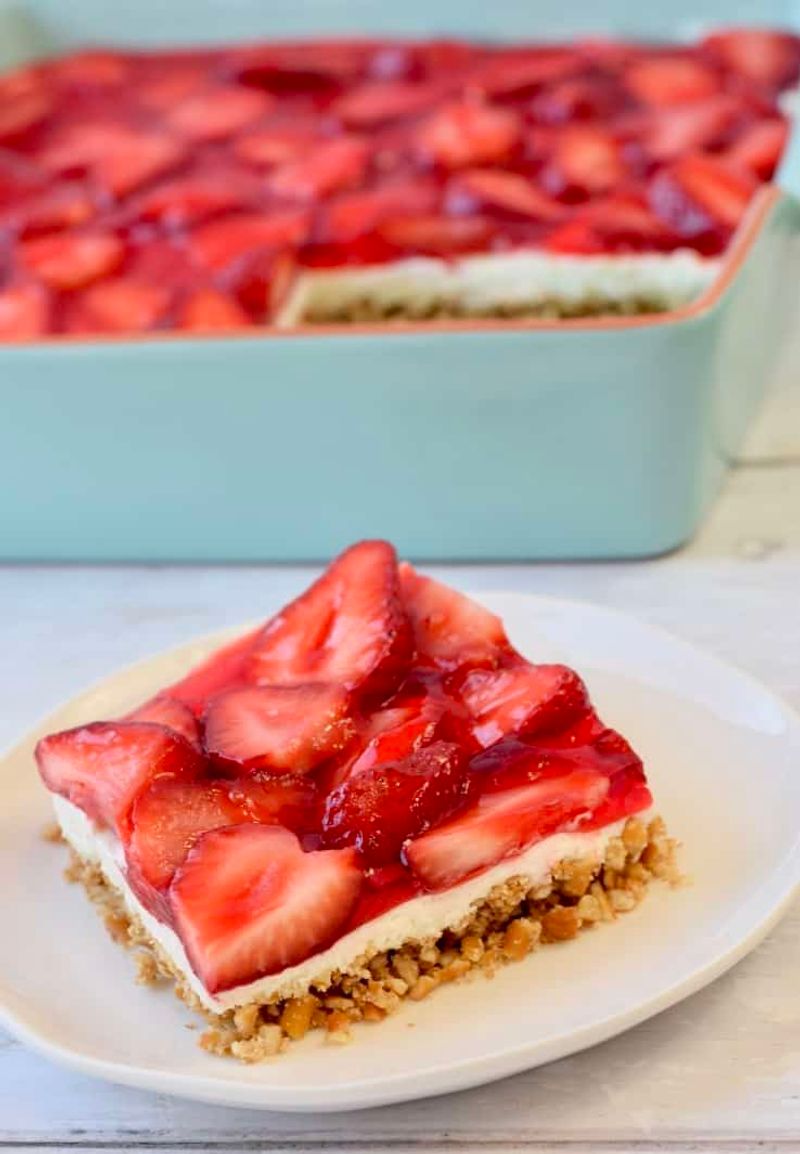 Strawberry Pretzel Salad