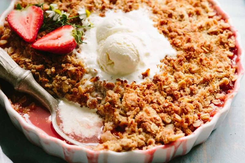 Apricot Strawberry Rhubarb Crisp