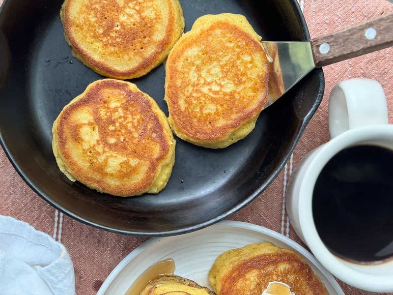 Hoecakes (Cornmeal Pancakes)