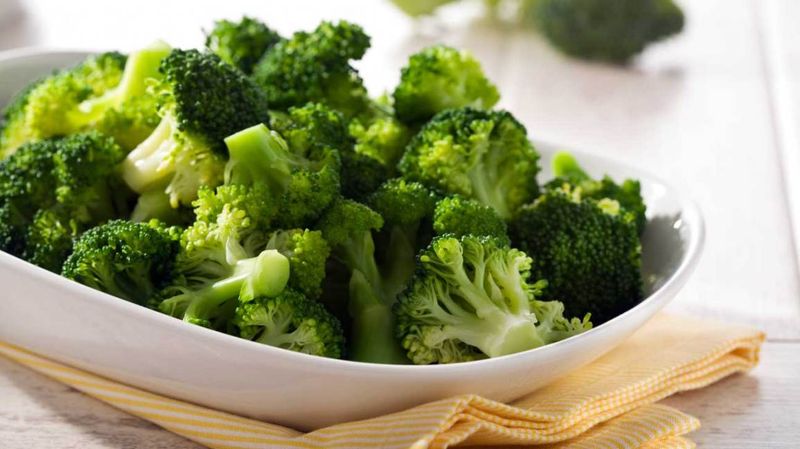 Broccoli: Cruciferous Protein Provider