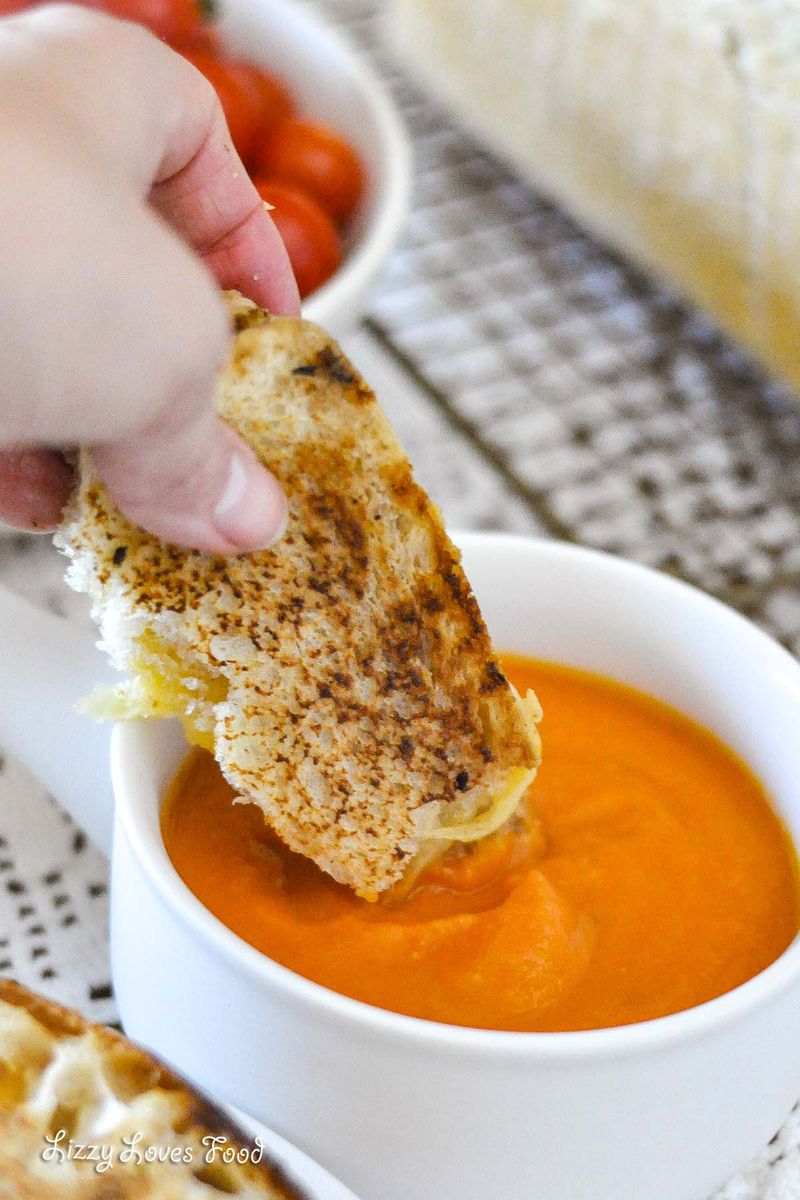 Grilled Cheese & Tomato Flatbreads