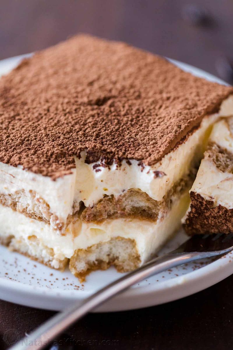 Tiramisù – Coffee-Soaked Layers of Pure Bliss