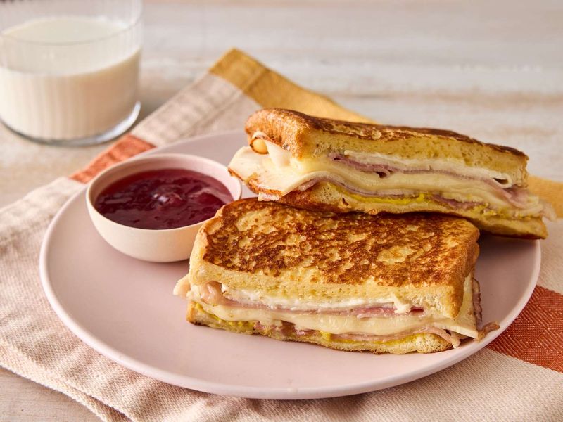 Monte Cristo Sandwich: Sweet-Savory Stack Attack