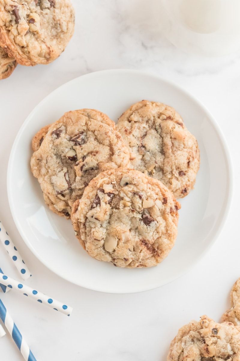 Chocolate Chunk Cookies