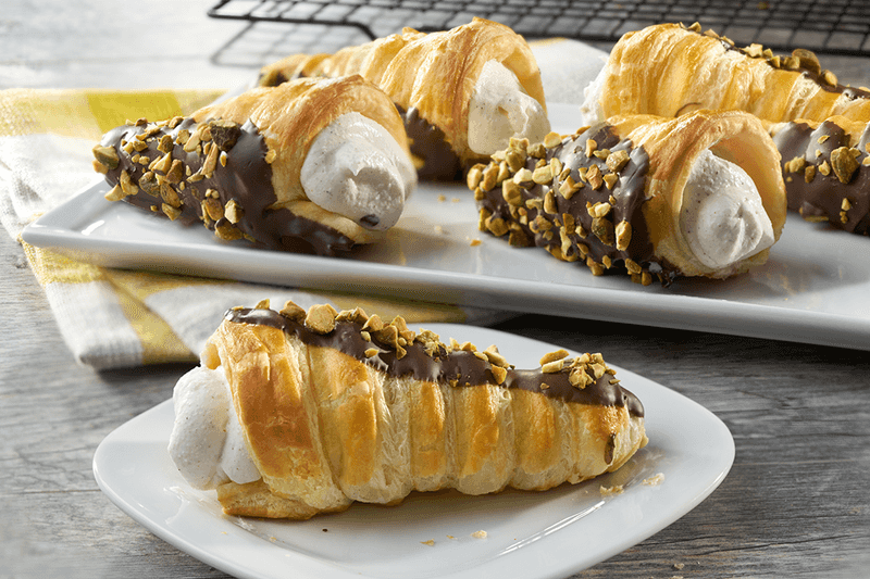 Crispy Cannoli Cones