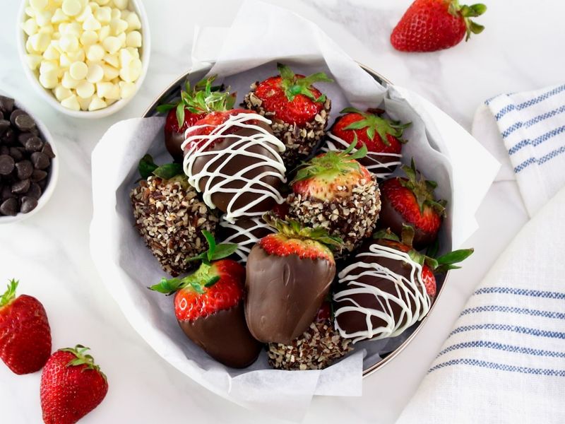 Chocolate-Dipped Strawberries