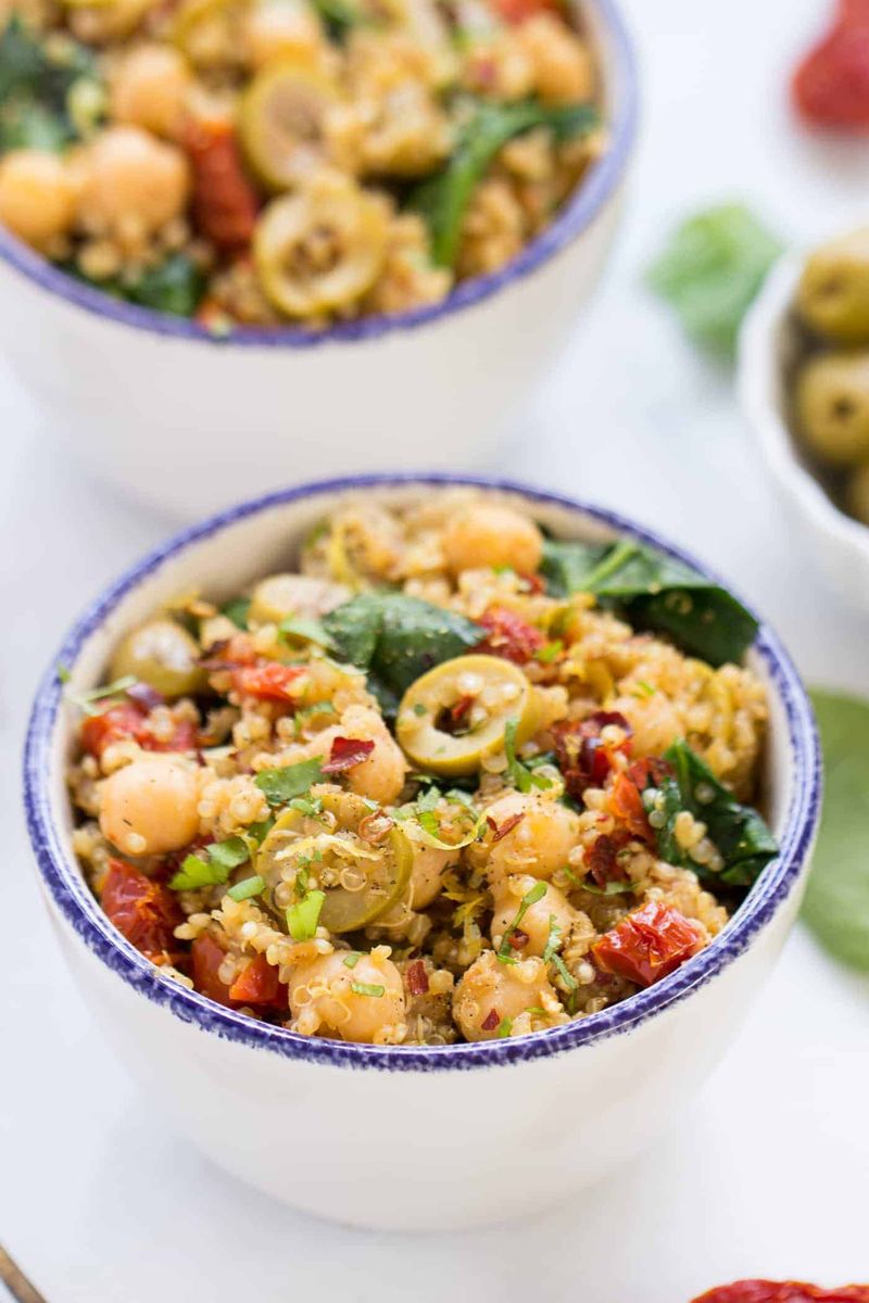 Mediterranean Quinoa with Vegetables