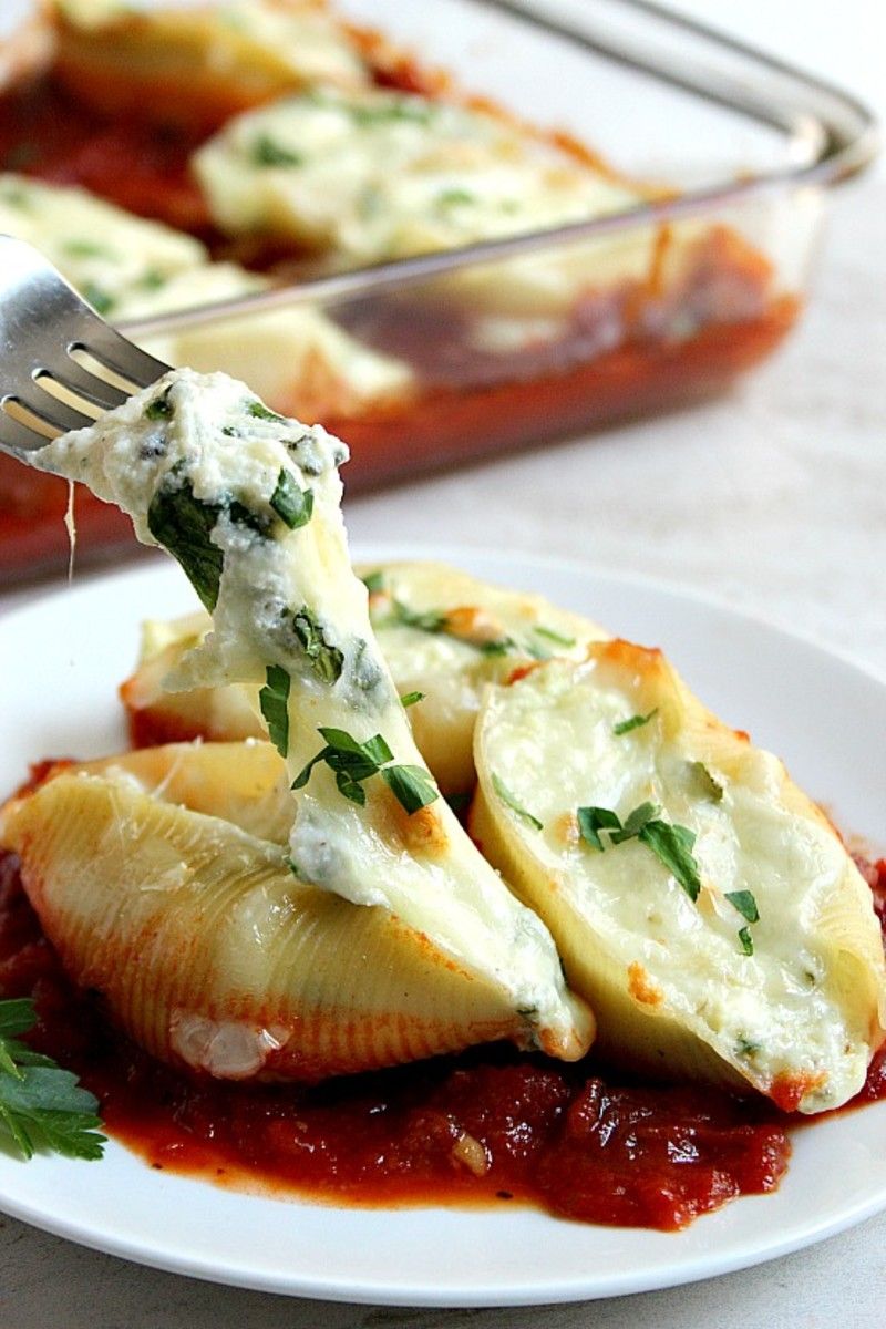 Spinach and Ricotta Stuffed Shells