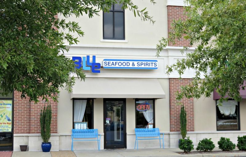 Blue Seafood & Spirits (Virginia Beach)