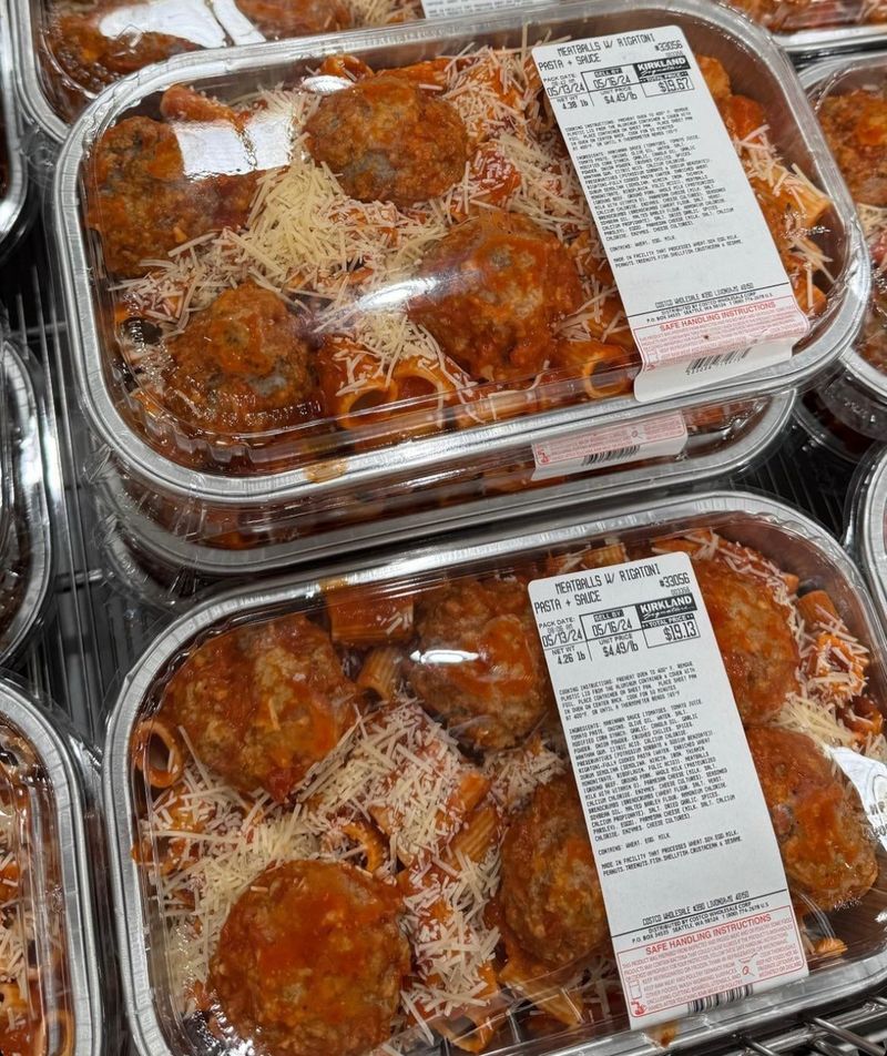 Meatballs With Pasta And Sauce