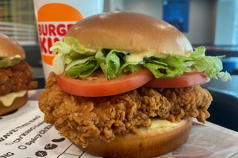 Crunchy Chicken Sandwich – Burger King