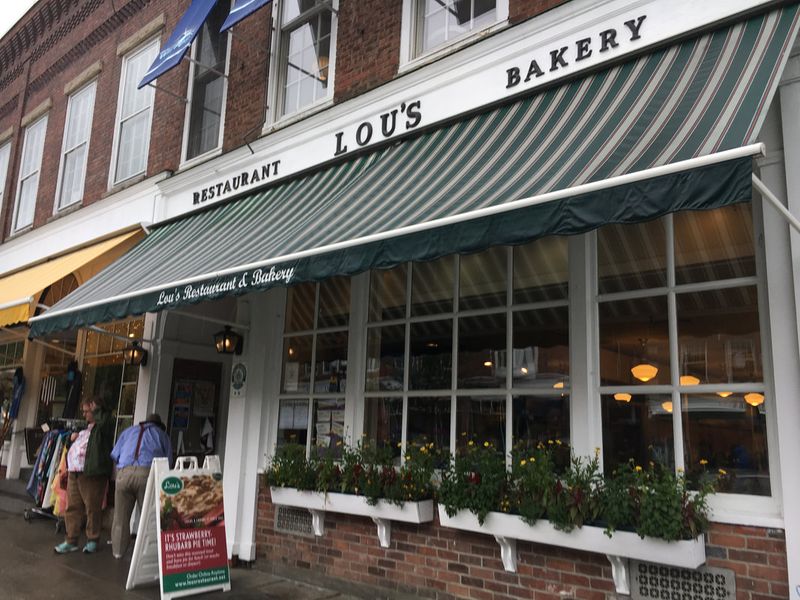 Lou’s Restaurant & Bakery