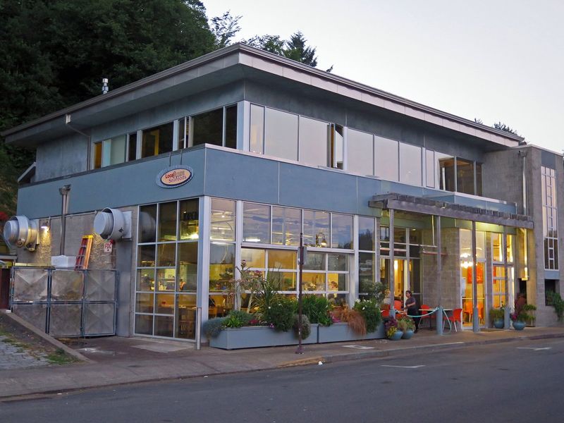 Local Ocean Seafoods (Newport)