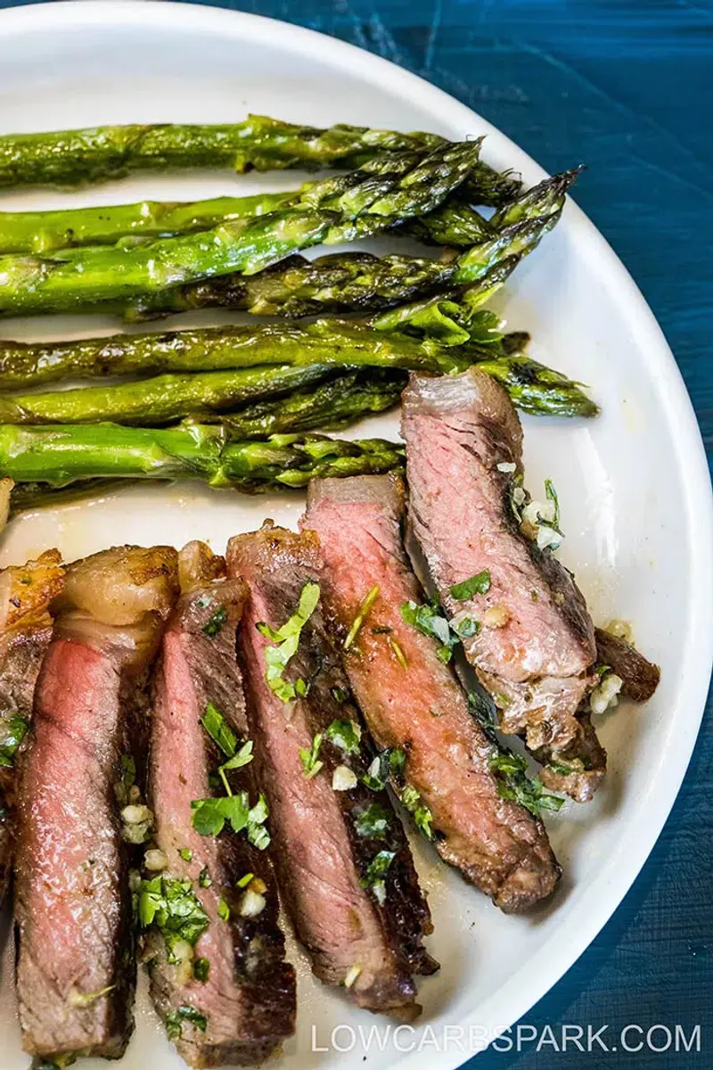 Steak with Asparagus