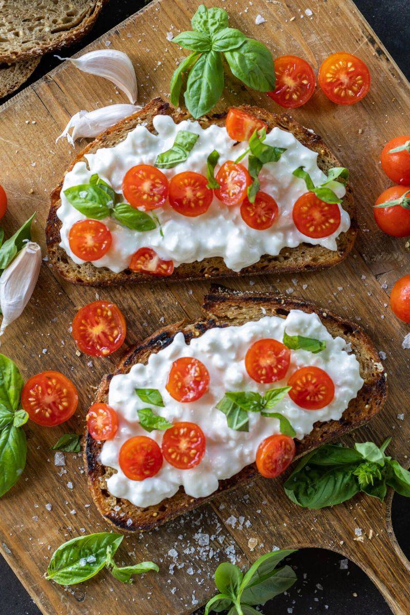 Cottage Cheese with Tomato on Whole-Grain Toast