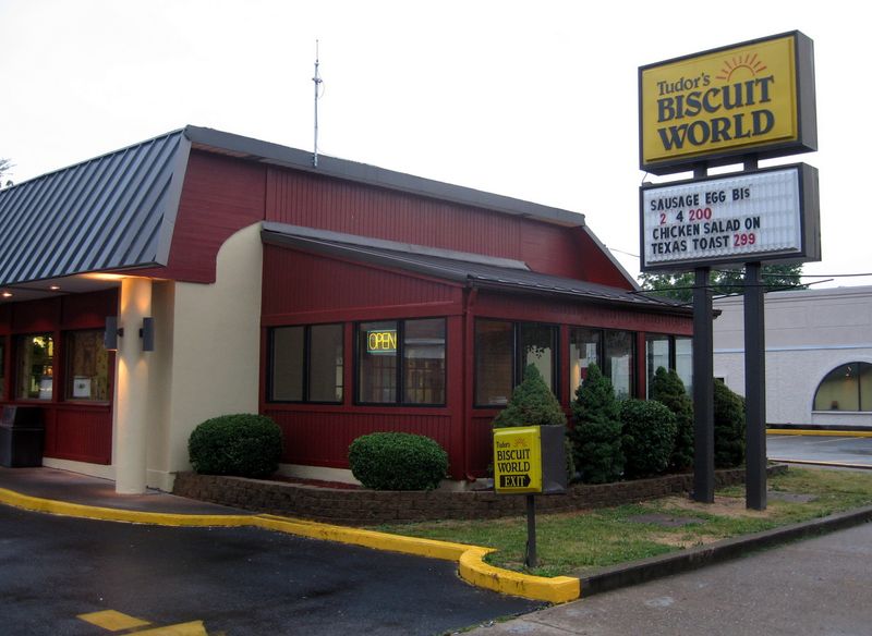 West Virginia – Tudor’s Biscuit World