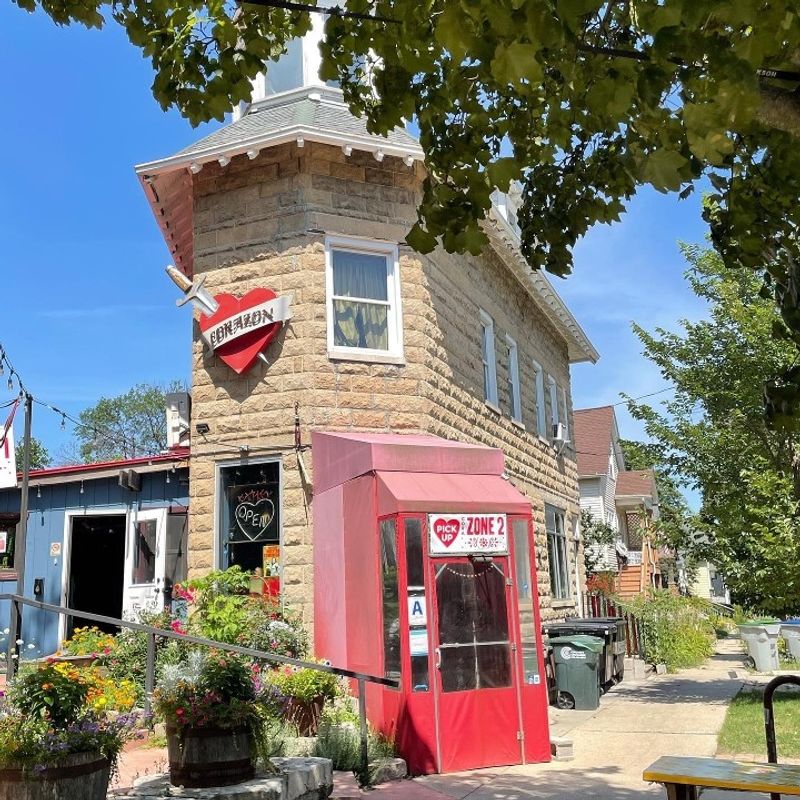 Wisconsin - Café Corazón