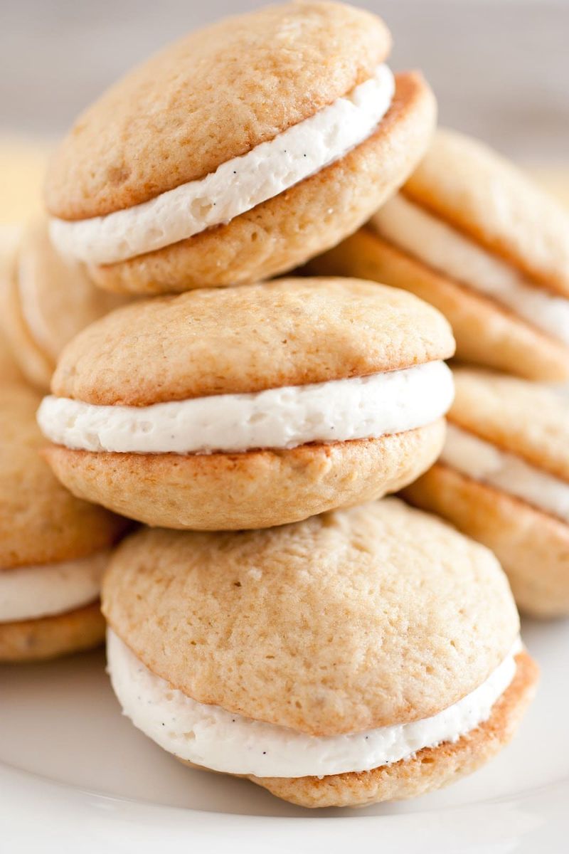 Banana Whoopie Pies