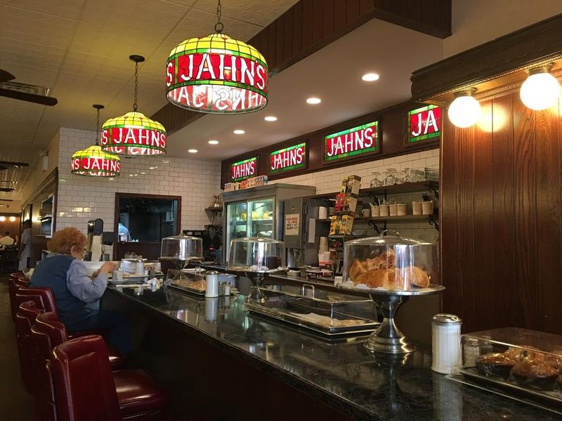 Jahn's
