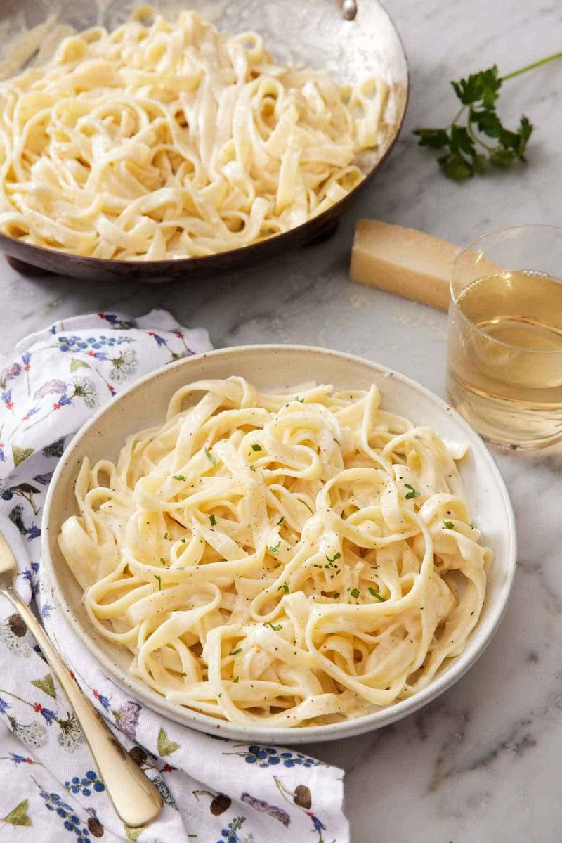 Easy, Peasy Fettuccini Alfredo