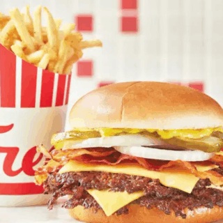6 Bacon Cheeseburgers That Always Deliver — And 6 You'd Never Expect to Be That Good