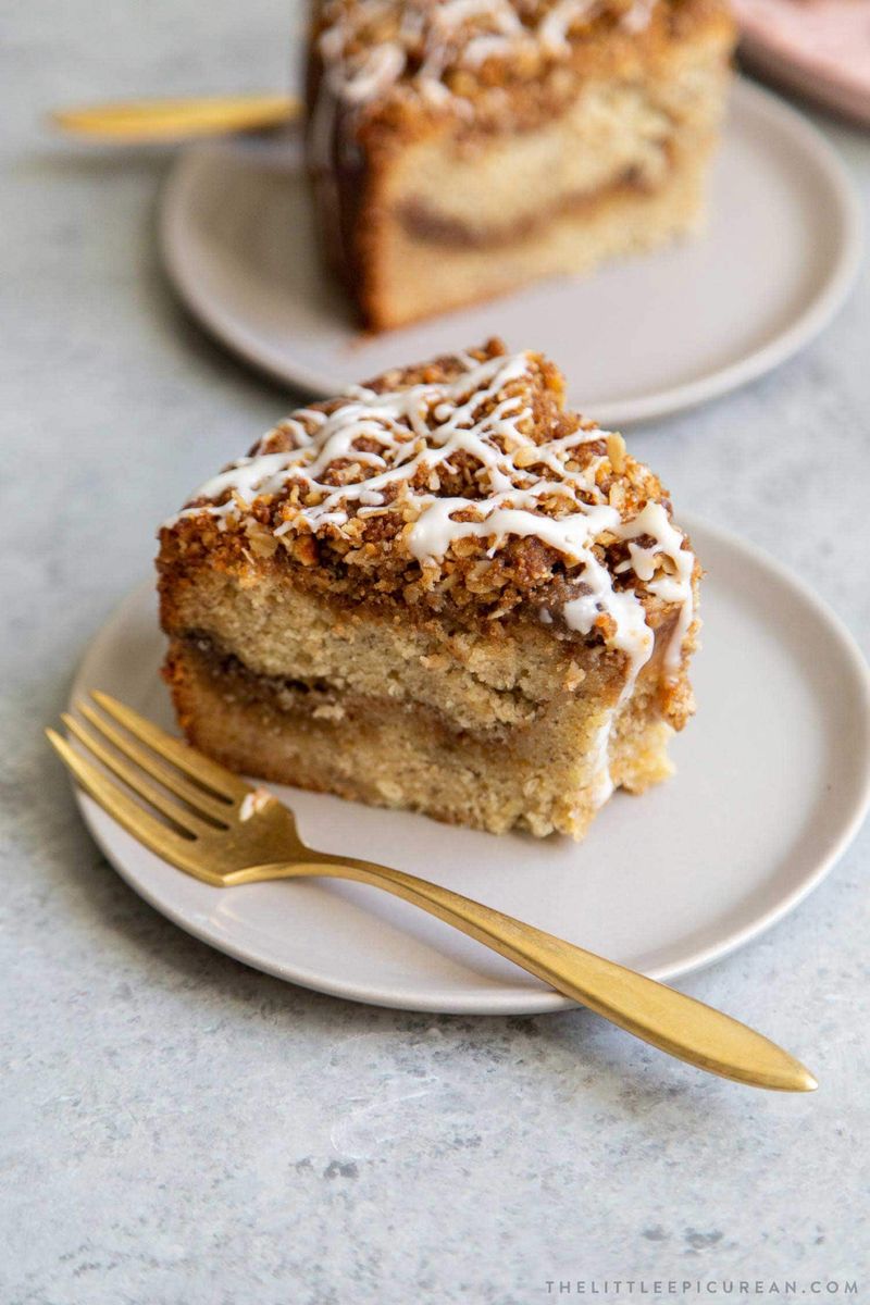 Banana Crumb Cake