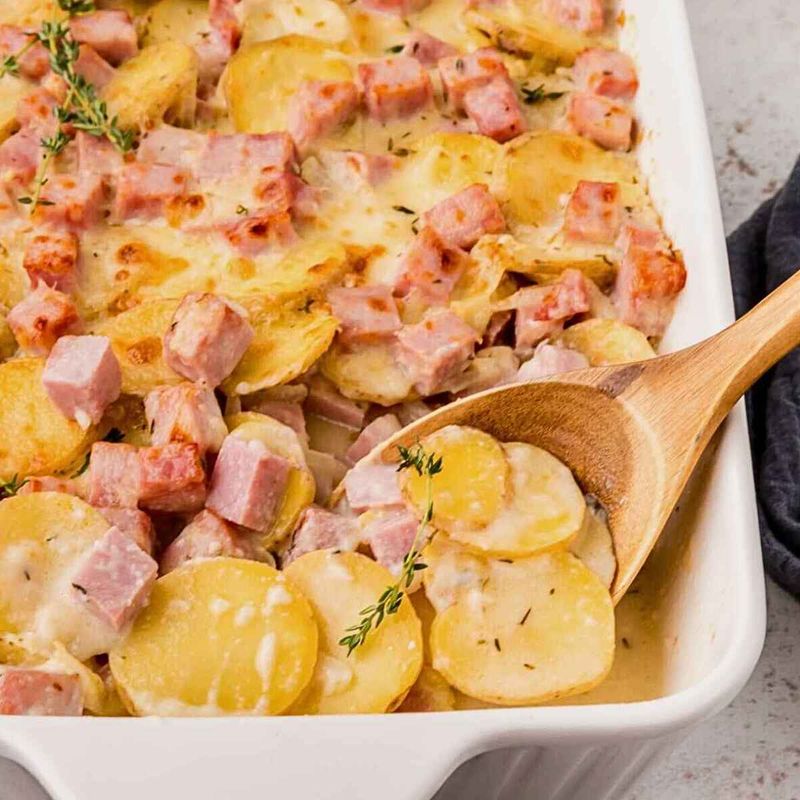 Old Fashioned Scalloped Potatoes And Ham