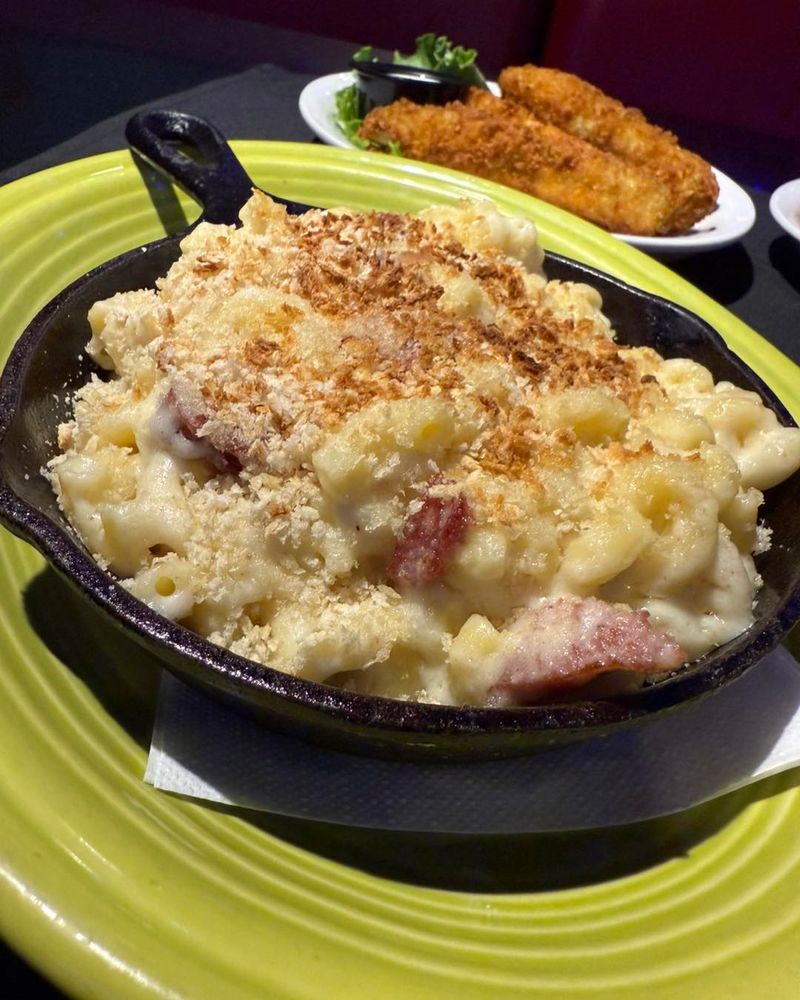 Alaska – Reindeer Sausage with Mac & Cheese