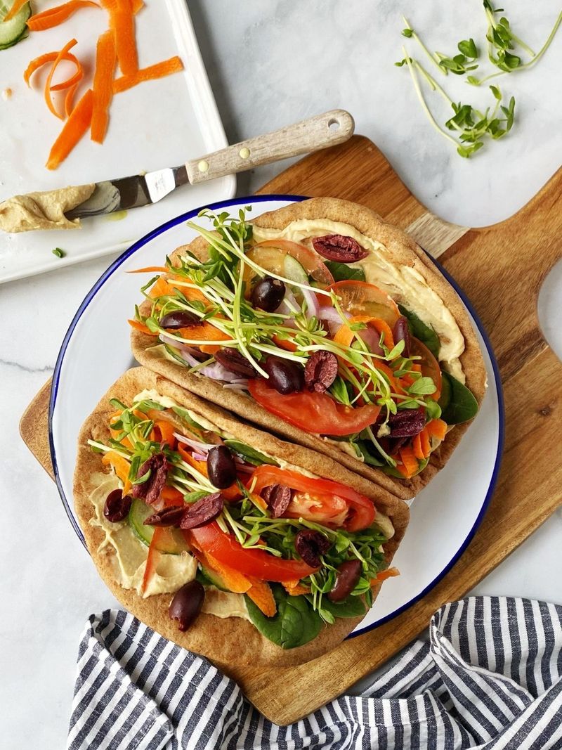 Hummus and Veggie Pita Pockets