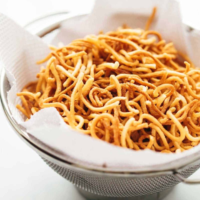 Wonton Fried Noodles (Crispy Variety)