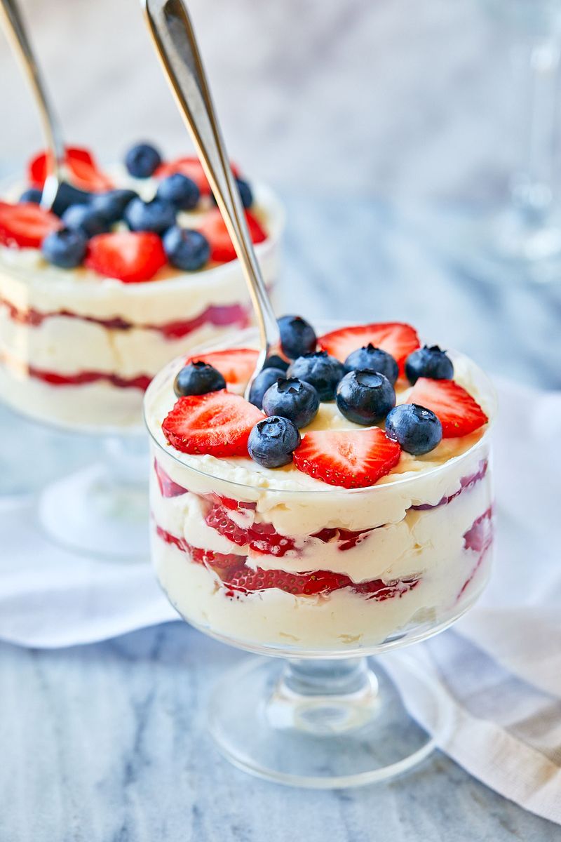 Berry Cheesecake Mousse Cups