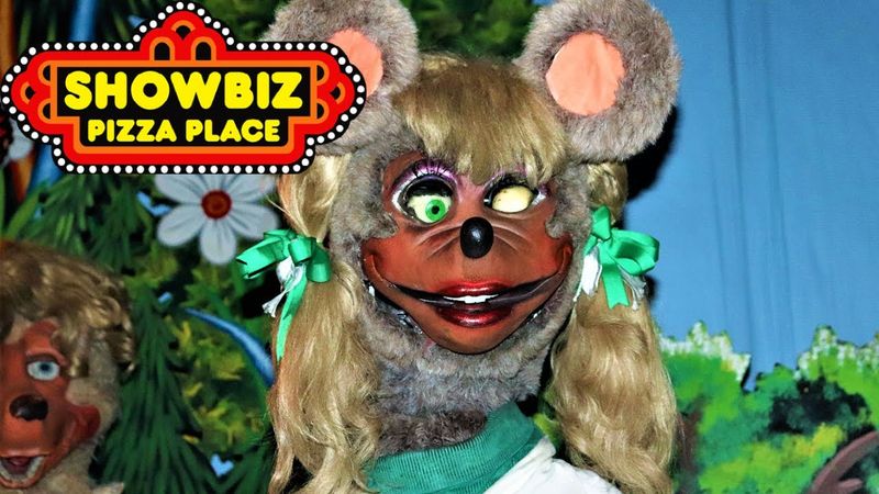 ShowBiz Pizza Place