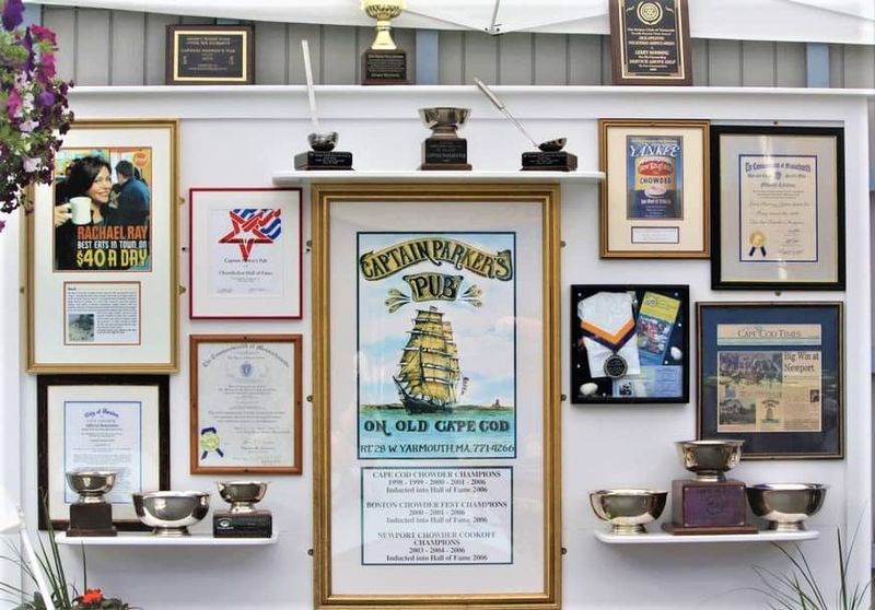 Captain Parker’s Pub – West Yarmouth