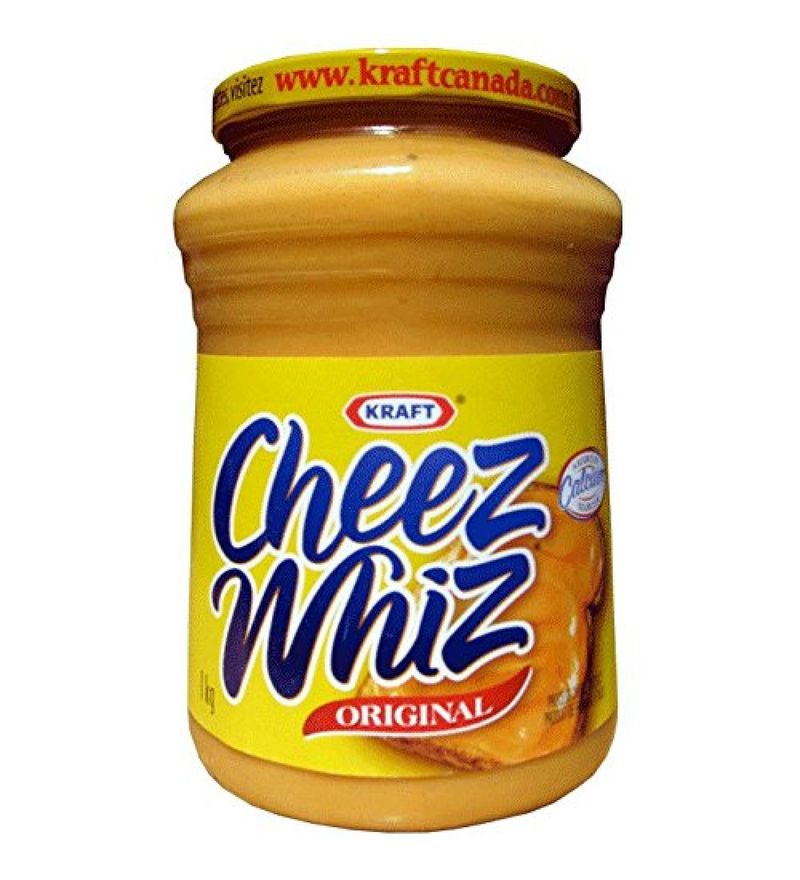 Crackers with Cheez Whiz