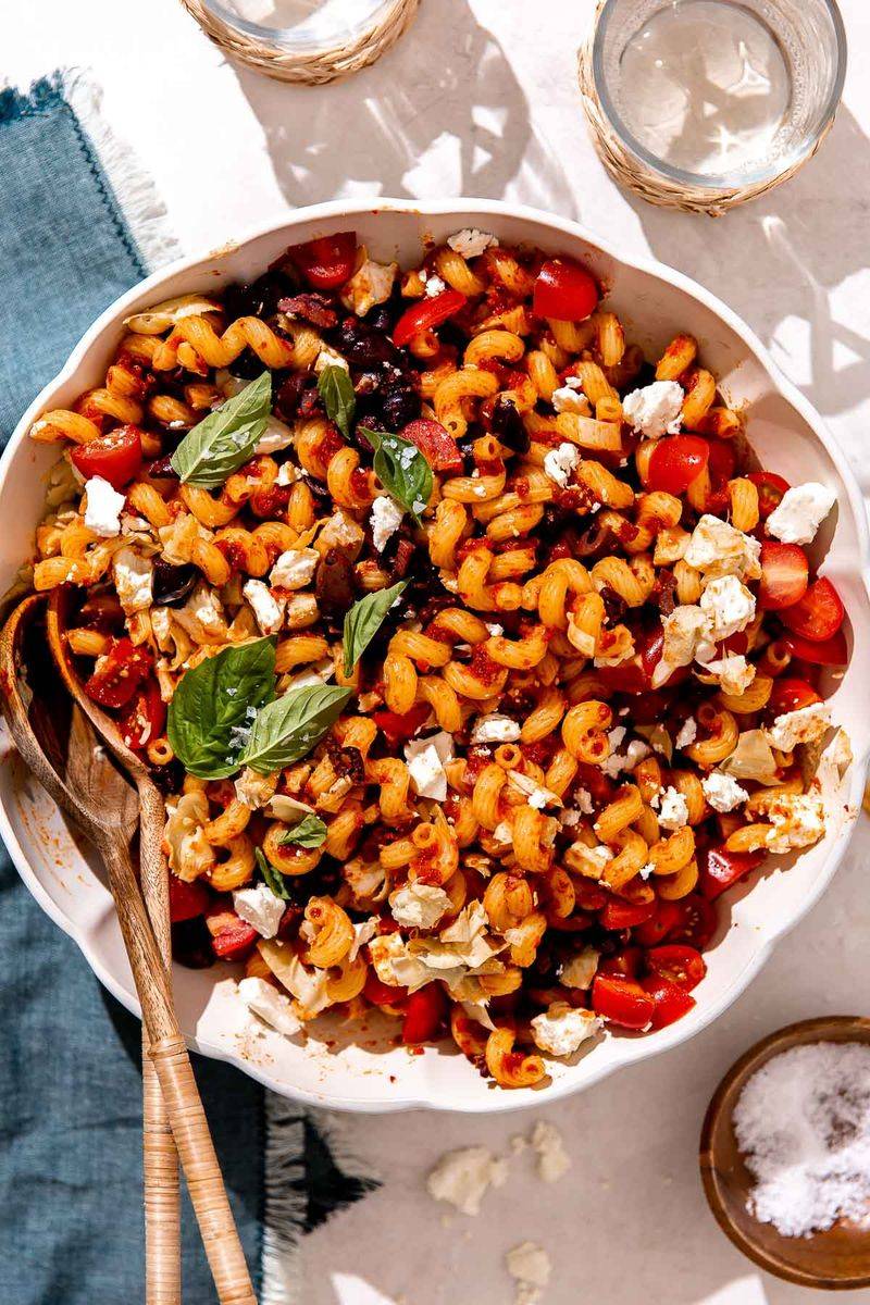 Mediterranean Sun-Dried Tomato and Feta Salad
