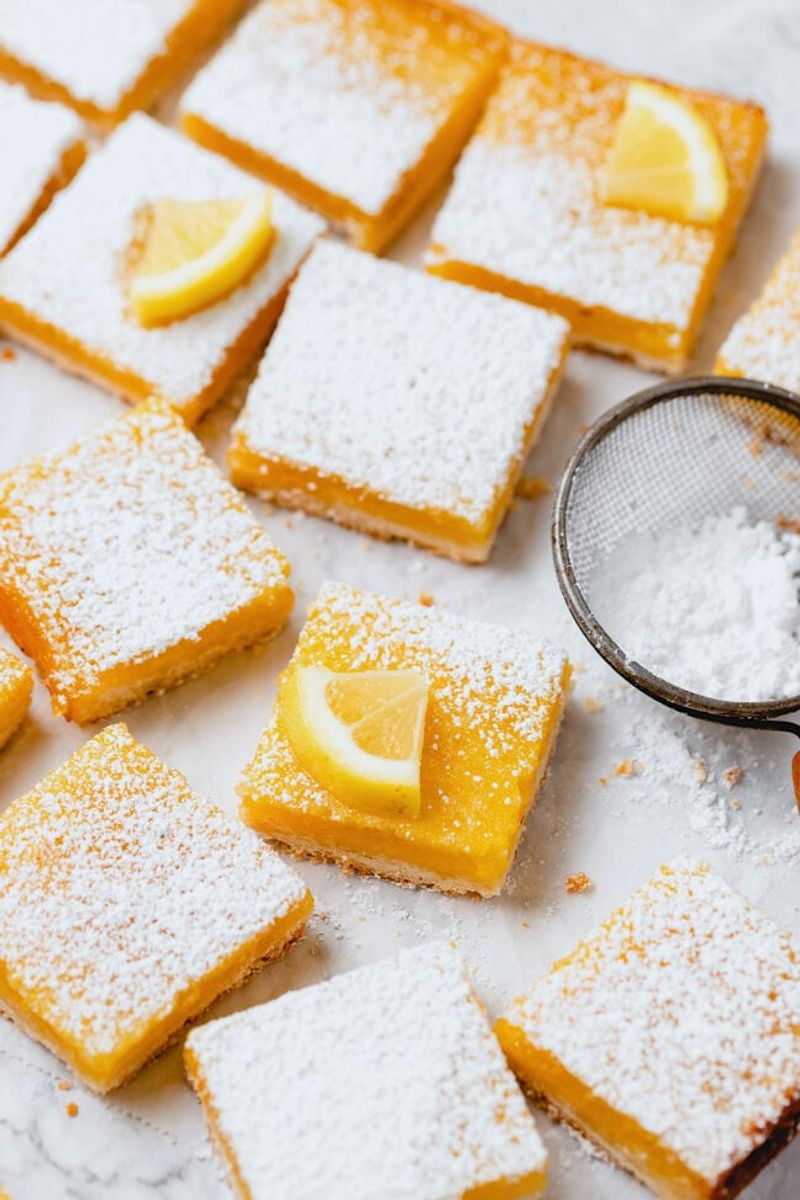 Lemon Bars with Powdered Sugar