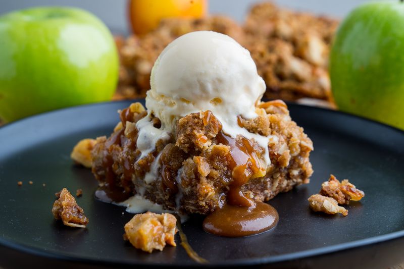 Caramel Apple Crisp