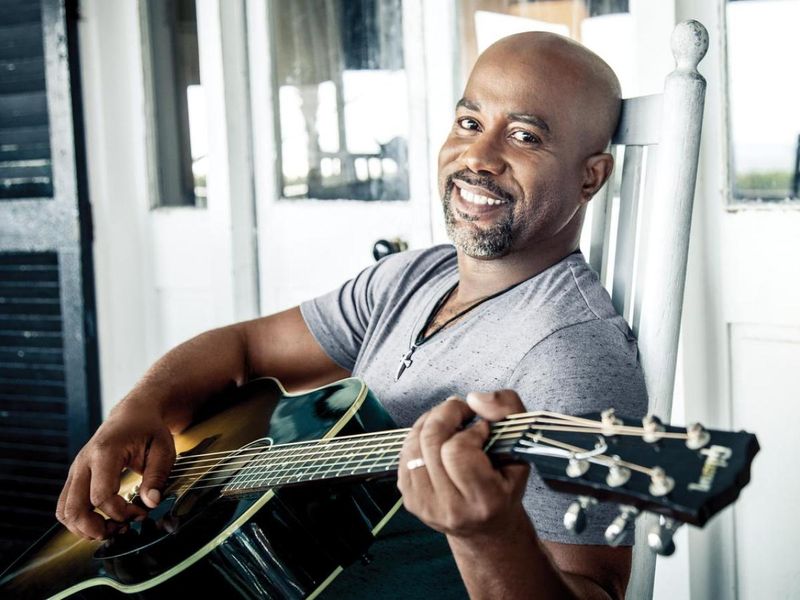 Bubba's 33 – Darius Rucker's Country-Rock Sports Bar