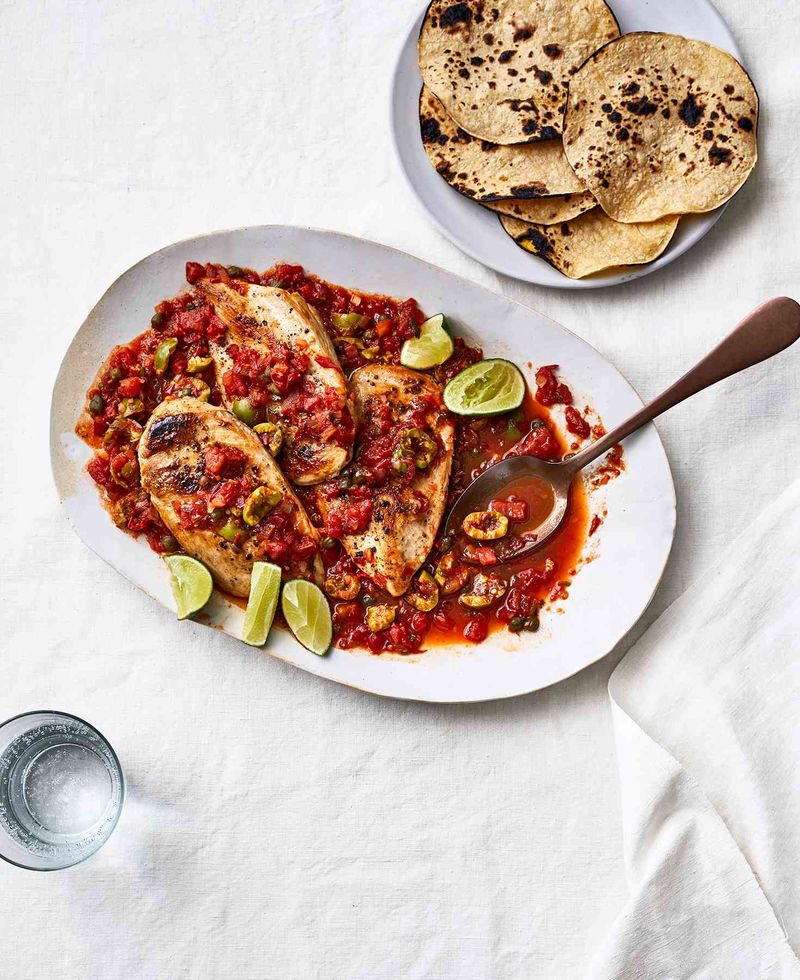 Chicken with Salsa, Olives, and Lime