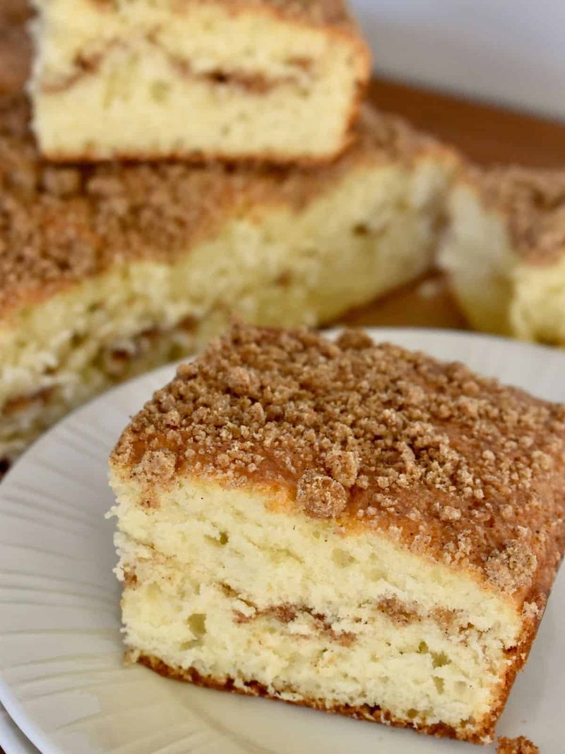 Cinnamon Coffee Cake Muffin (Limited Availability)
