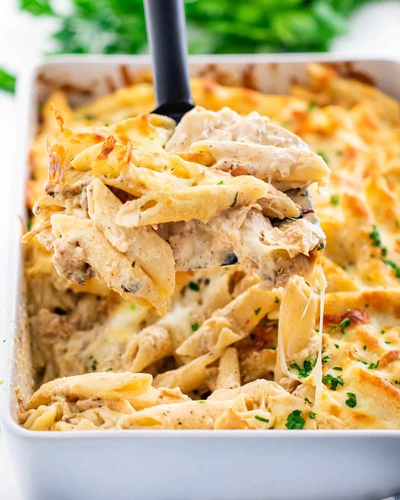 Creamy Chicken Alfredo Bake