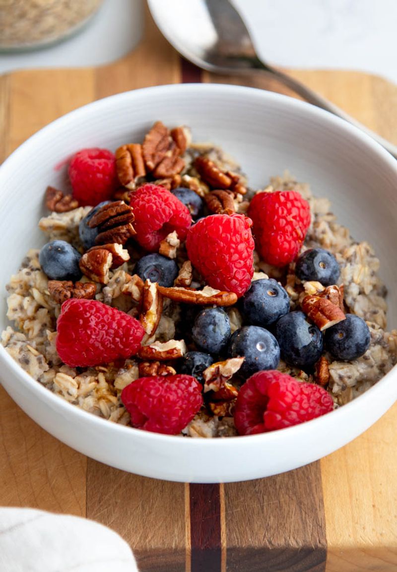 Quick Oatmeal with Berries