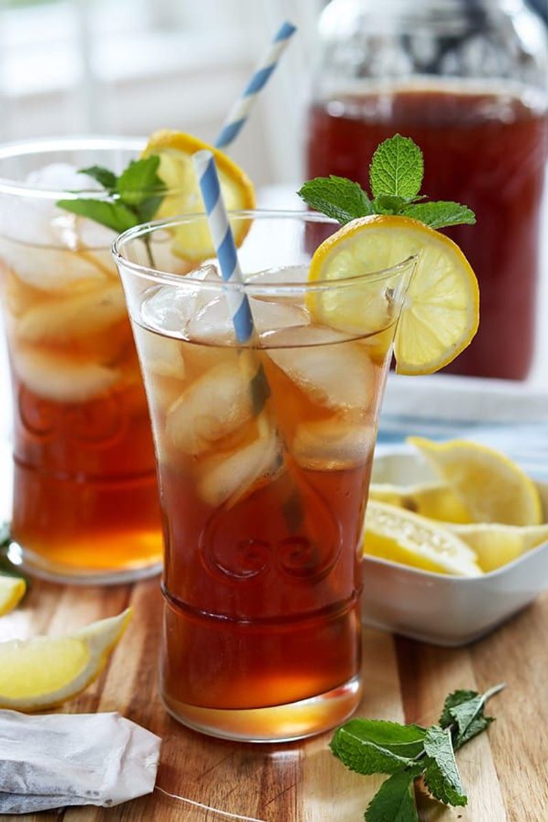 Sweetened Iced Tea: The Kidney Stone Creator