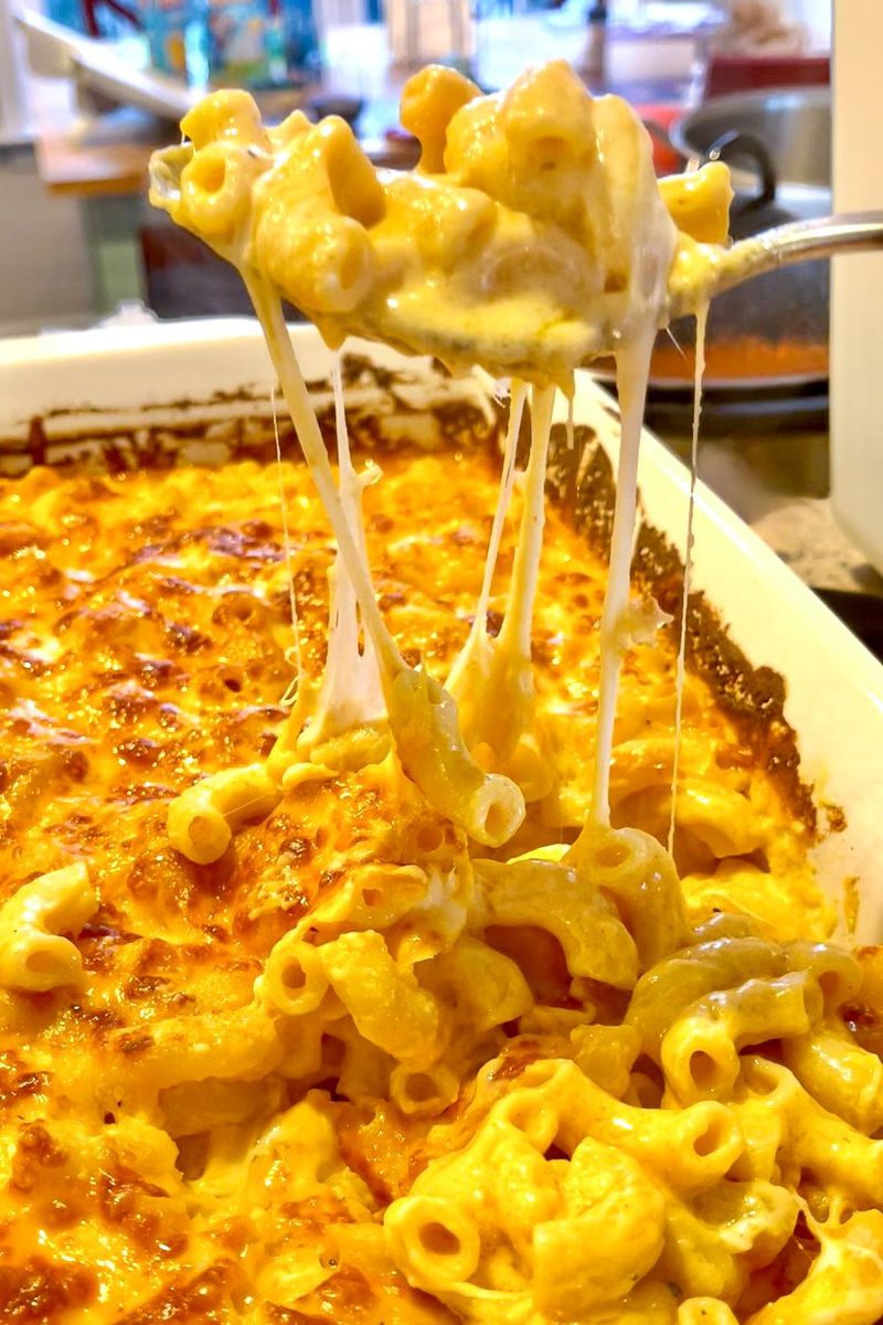 Macaroni and Cheese (Southern-style)