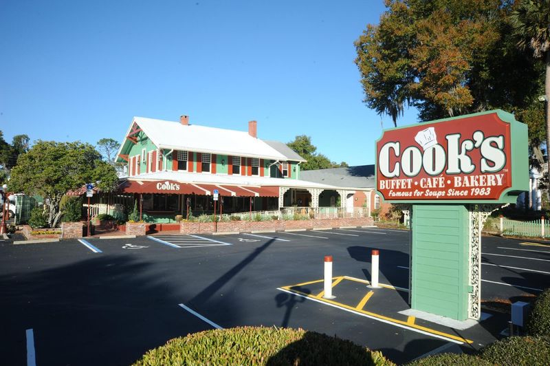 Cook's Buffet, Café & Bakery – DeLand