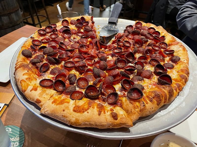 Crafters Pizza and Drafthouse, Carmel