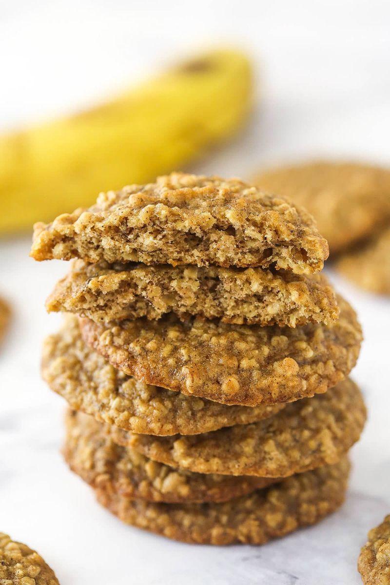 Spiced Banana-Oatmeal Cookies
