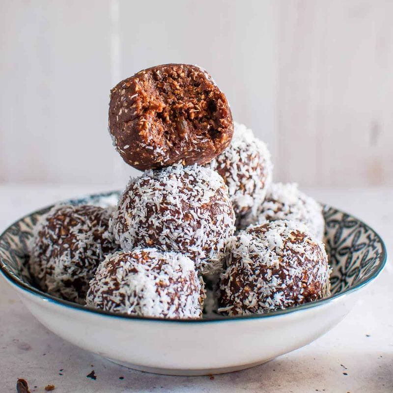 Coconut Date Balls