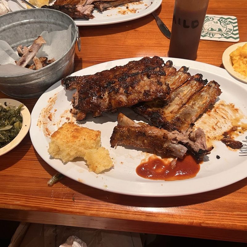 Smokey Bones: Name Promises More Than It Delivers