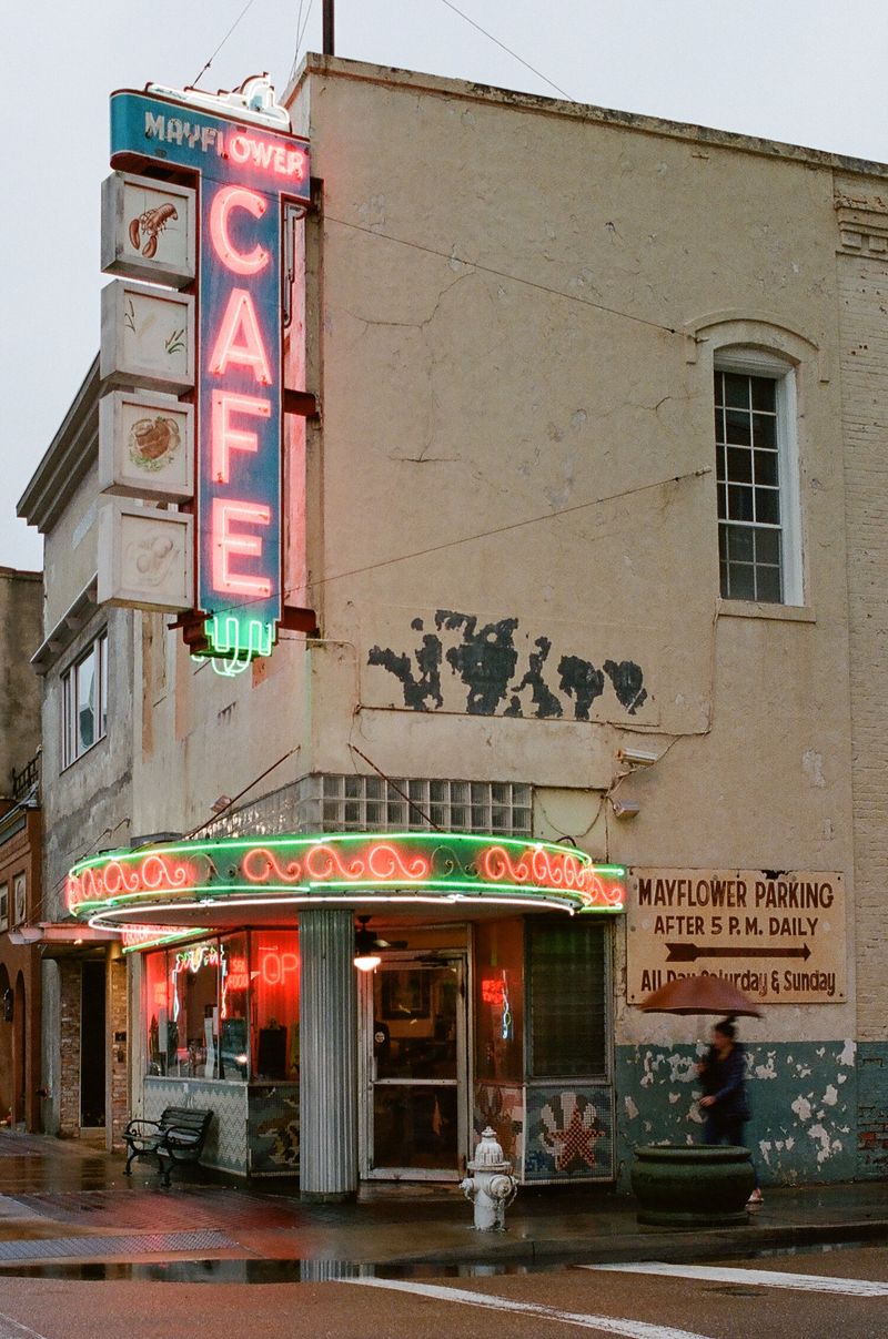 Mississippi – Mayflower Café (Jackson)